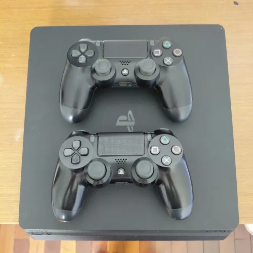 Play Station 4 Slim 500GB