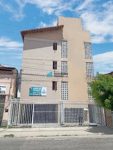 Apartamento com 1 dormitório para alugar, 40 m² por R$ 700,00/mês - Barra do Ceará - Forta
