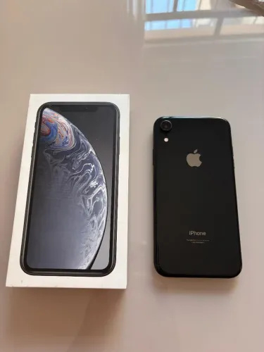 iPhone XR nunca aberto!