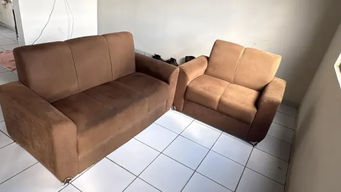 2 sofás ( 3 e 2 lugares )