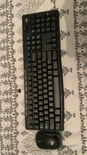 KIT Teclado e Mouse Sem fio Logitech MK270 - Seminovo