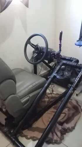 Vendo Logitech g920 com cockpit