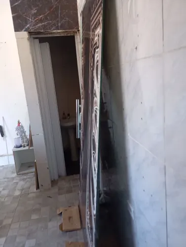 Porta de vidro blindex 2,10 altura por 2,05 largura 