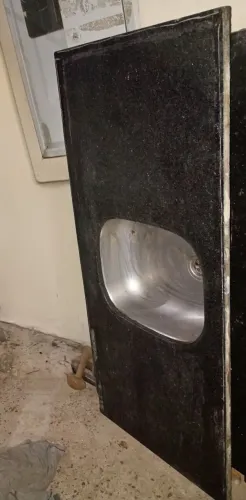 Pia mármore com cuba inox