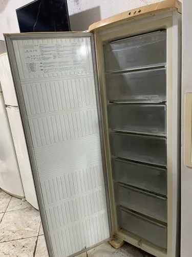 Vendo frizer de 7 gavetas