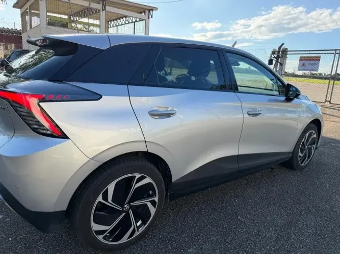 MG 4 Luxury 2026