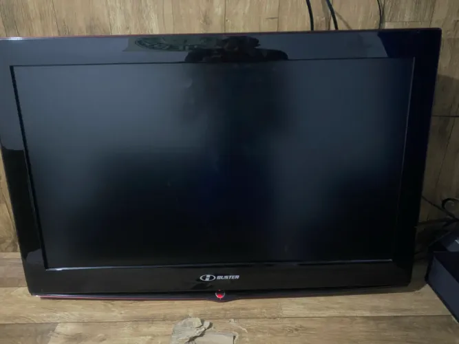 Vende- se tv 32 polegadas e X Box one