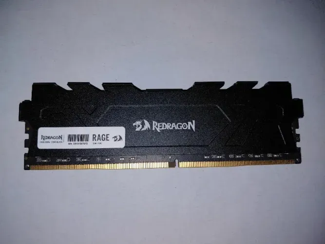 Memória RAM DDR4 RedDragon Rage 16GB 3200MHz - Pouco Uso (NF)