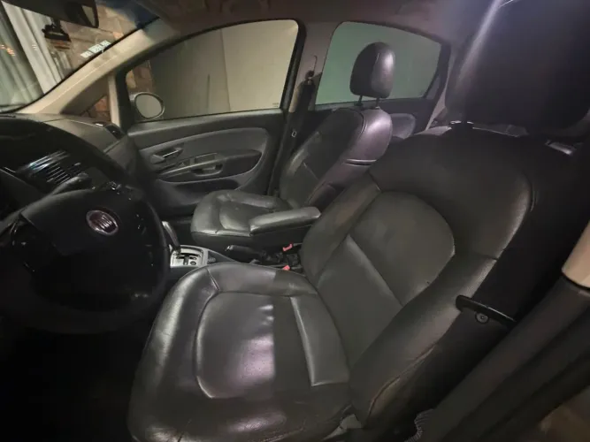 Fiat Linea 1.9/ HLX 1.9/1.8 Flex Dualogic 4P 2009