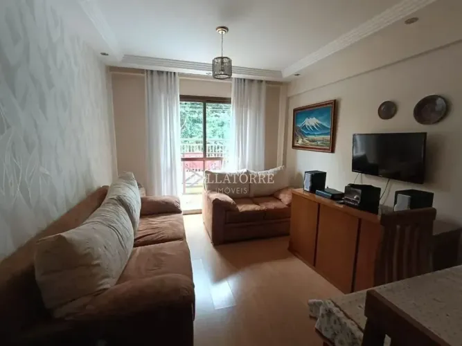 Apartamento MOBILIADO com 2 quartos, sendo 1 suíte e varanda - Cascata Guarani - Teresópol