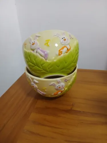 Conjunto 2 Tigelas Decorativas Cerâmicas Coelhinhos - Nova e em ótimo estado