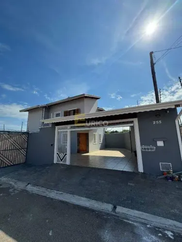 Casa com piscina à venda no Jardim São Vicente