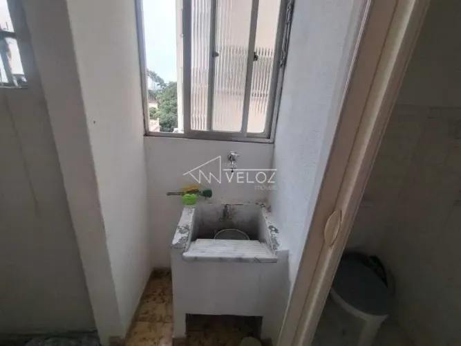 Apartamento : / Residencial / Glória