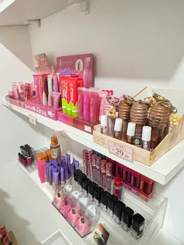 Produtos de maquiagem