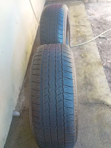 Pneus seminovos