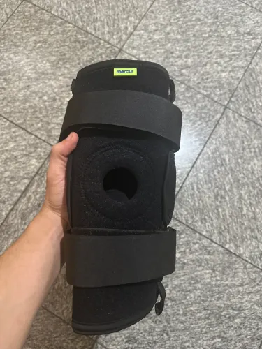 Joelheira articulada mercur