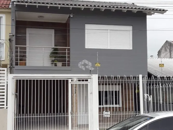 Crédito Real vende linda casa no Bairro Harmonia em Canoas.