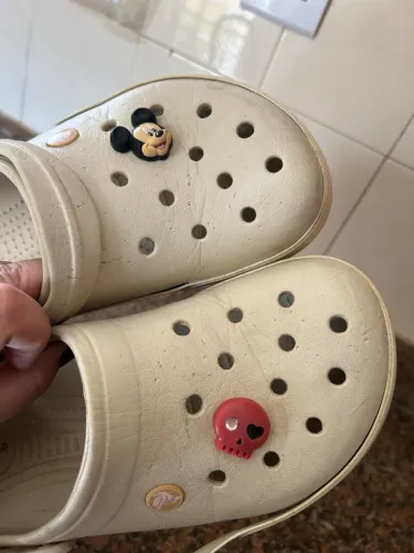 Crocs com pins - original