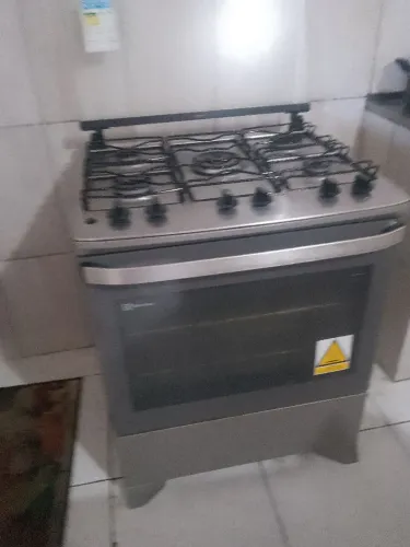 Fogão Eletrolux 5 bocas novo motivo mudança