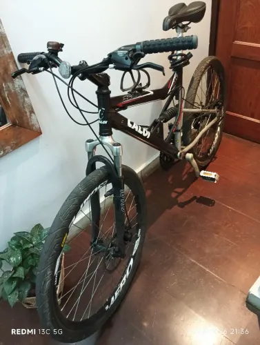 Caloi SK Aro 26 Full Suspension - Freio a Disco Duplo e Aros Vzan
