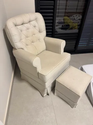 Poltrona de Balanço com apoio de pé