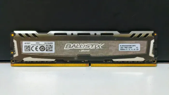 Memória RAM Ballistix 8GB 3000MHz