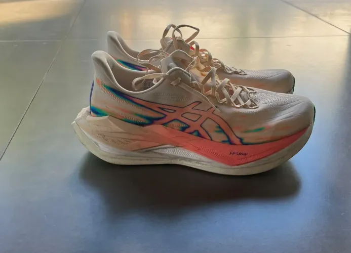ASICS Superblast 3, poucos usados tamanho 45