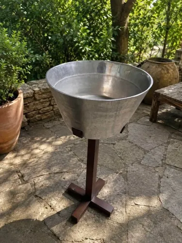 Champanheira de Estanho com Pé em Madeira
