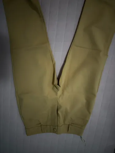 Calça linda veste super