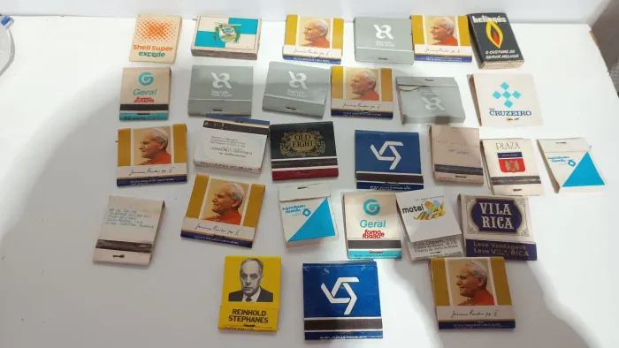 Lote de caixas de fósforo antigo com 28 unidades todos pelo valor anunciado