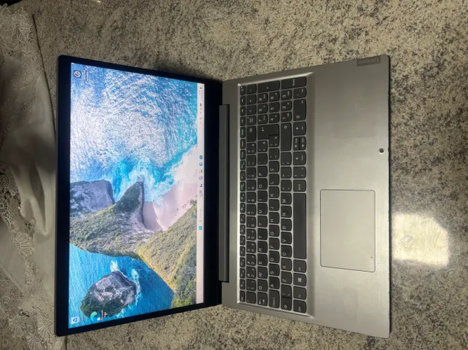 Notebook Lenovo i3