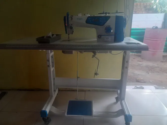 Maquina de costura