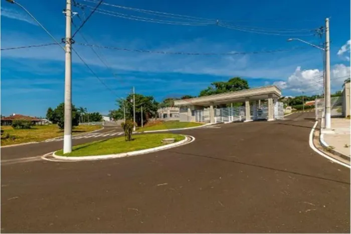 Terreno a venda no Condomínio Residencial Doce Terra em São Pedro SP