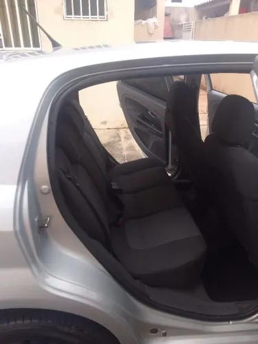 Fiat Punto Essence 1.6 Flex 16V 5P 2011