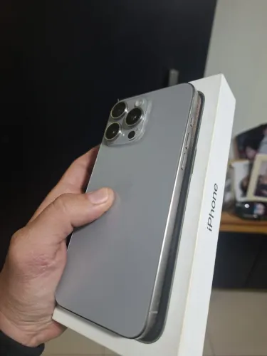 iPhone 15 pro max 256gb - Estado de novo