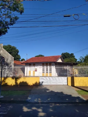 Casa à Venda em Conjunto Village Blue, Maringá - PR