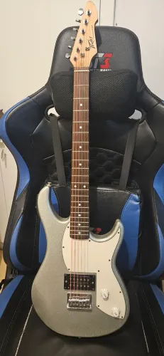 Guitarra Peavey Rockmaster