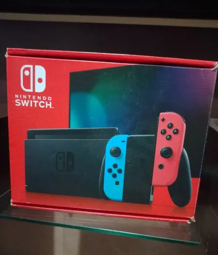 vendo Nintendo switch V2 semi-novo 32 gb