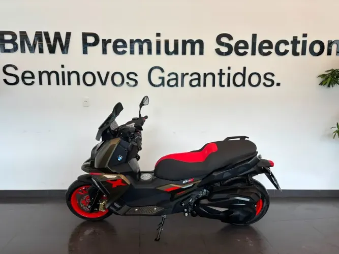 BMW C 400 X PLUS.