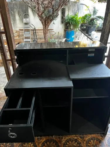 Balcão em MDF Preto 1,25m com Vidro + Compartimento Secreto