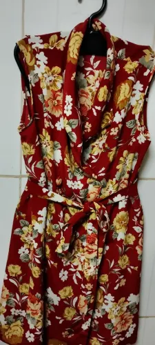 vendo 30 peças de roupas feminina seme usadas 5 reais cada no atacado 150.00 total