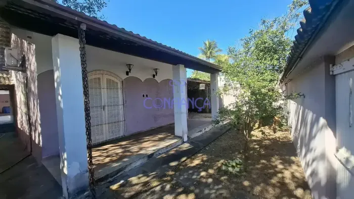 Casa Mobiliada com Piscina a 100m da Praia em Barra de São João