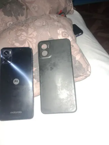 Celular moto e 22 tem 128 GB de memória valor 300.0