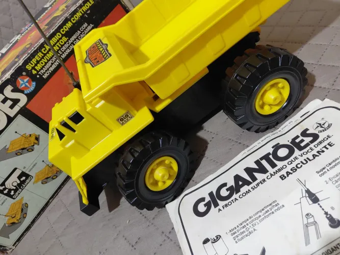 Caminhões Gigantões Estrela Antigo - Funcionando, com Caixa e Manual