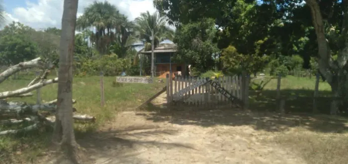Vendo sítio na região do cantá, 7 km depois da vila do 20, árvores frutíferas, garapé.