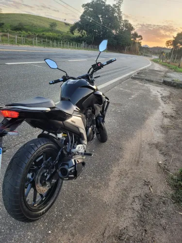 Fazer 250  Preta - Impecável + Protetor de Carenagem