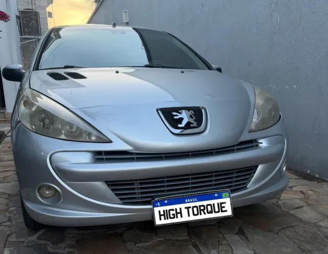 Peugeot 207 XR Sport 1.4 Flex 8V 5P 2013