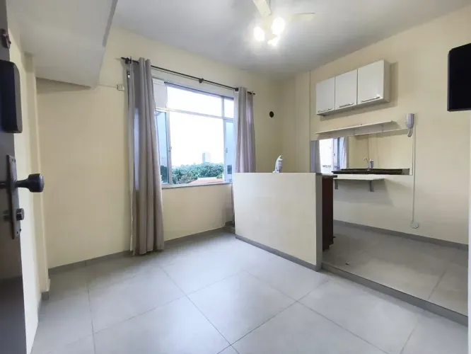 Imóvel para venda possui 20 metros quadrados com 1 quarto em Centro - Rio de Janeiro - RJ