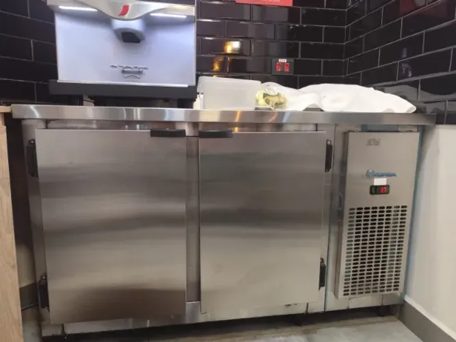 BALCAO GELADEIRA INOX 2 PORTAS