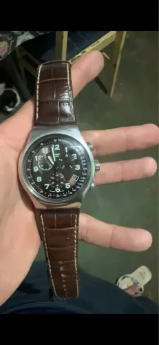 Swatch cara preta